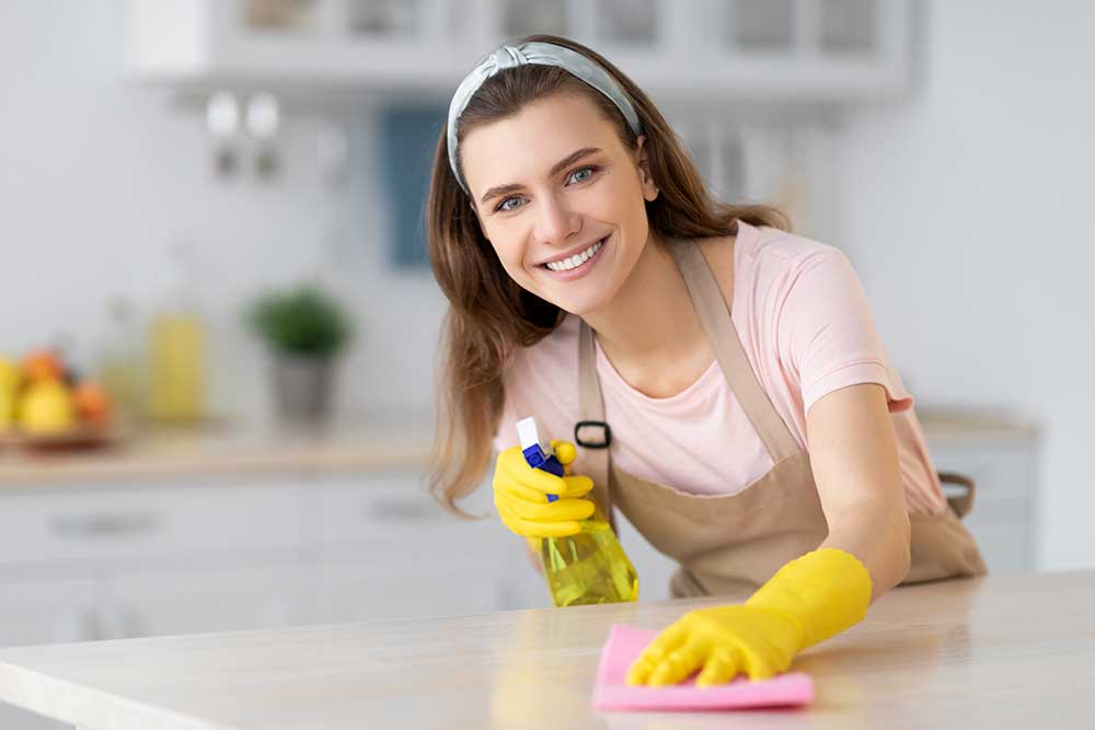 Read more about the article 5 Benefits of Hiring a Maid Service